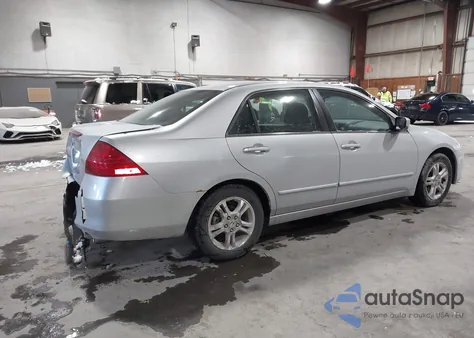 2006 Honda Accord 2.4 Se из США, поврежденный, VIN 1HGCM56316A121074